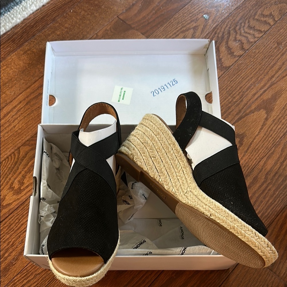 Sonoma Black Wedge Sandals